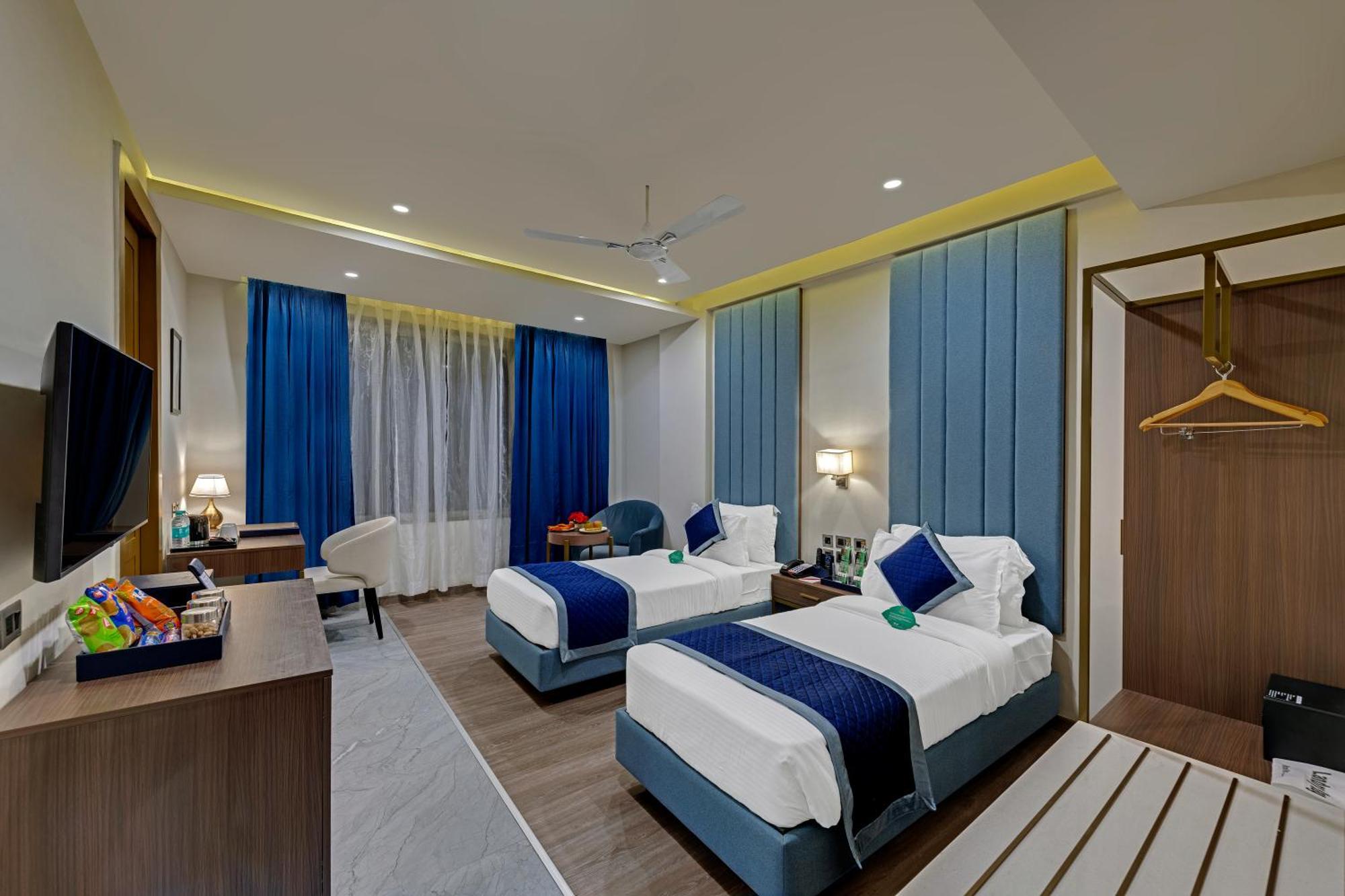 Click Collection Grand Gateway Varanasi Eksteriør bilde